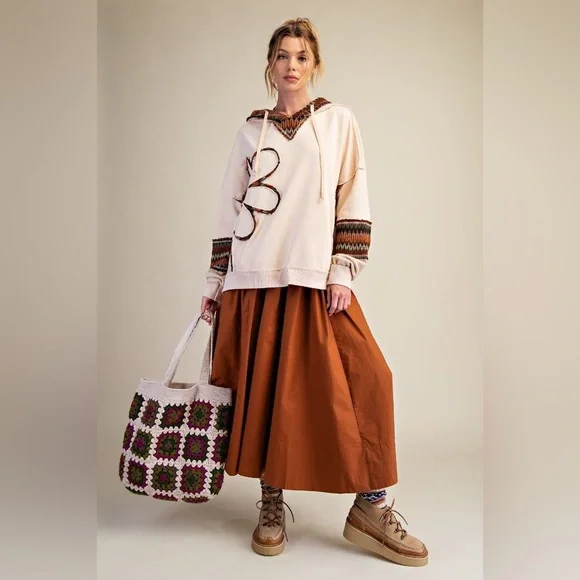 #200 Sale 🥳 3 left Easel Floral Embroidered Hoodie - Cream - Picture 4 of 6